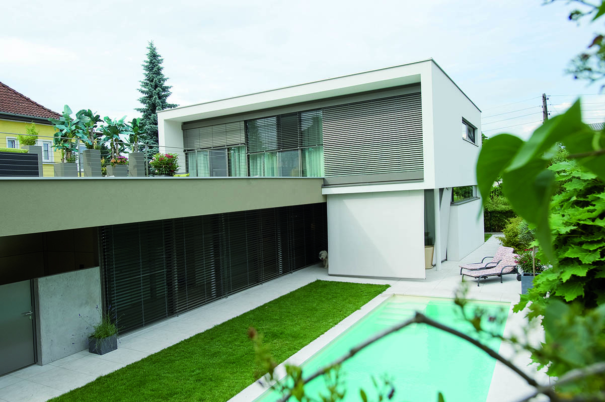Privathaus mit Raffstore C80-Lamelle