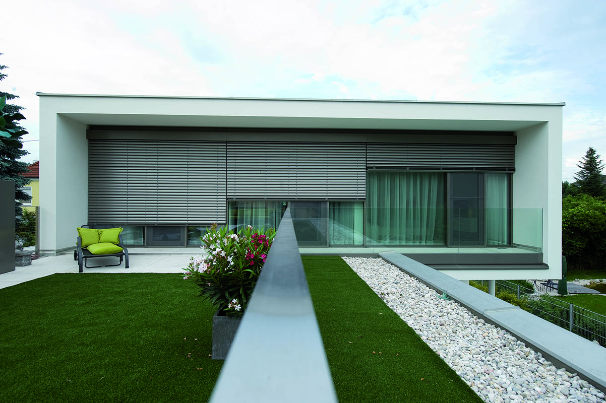 Privathaus mit Raffstore C80-Lamelle