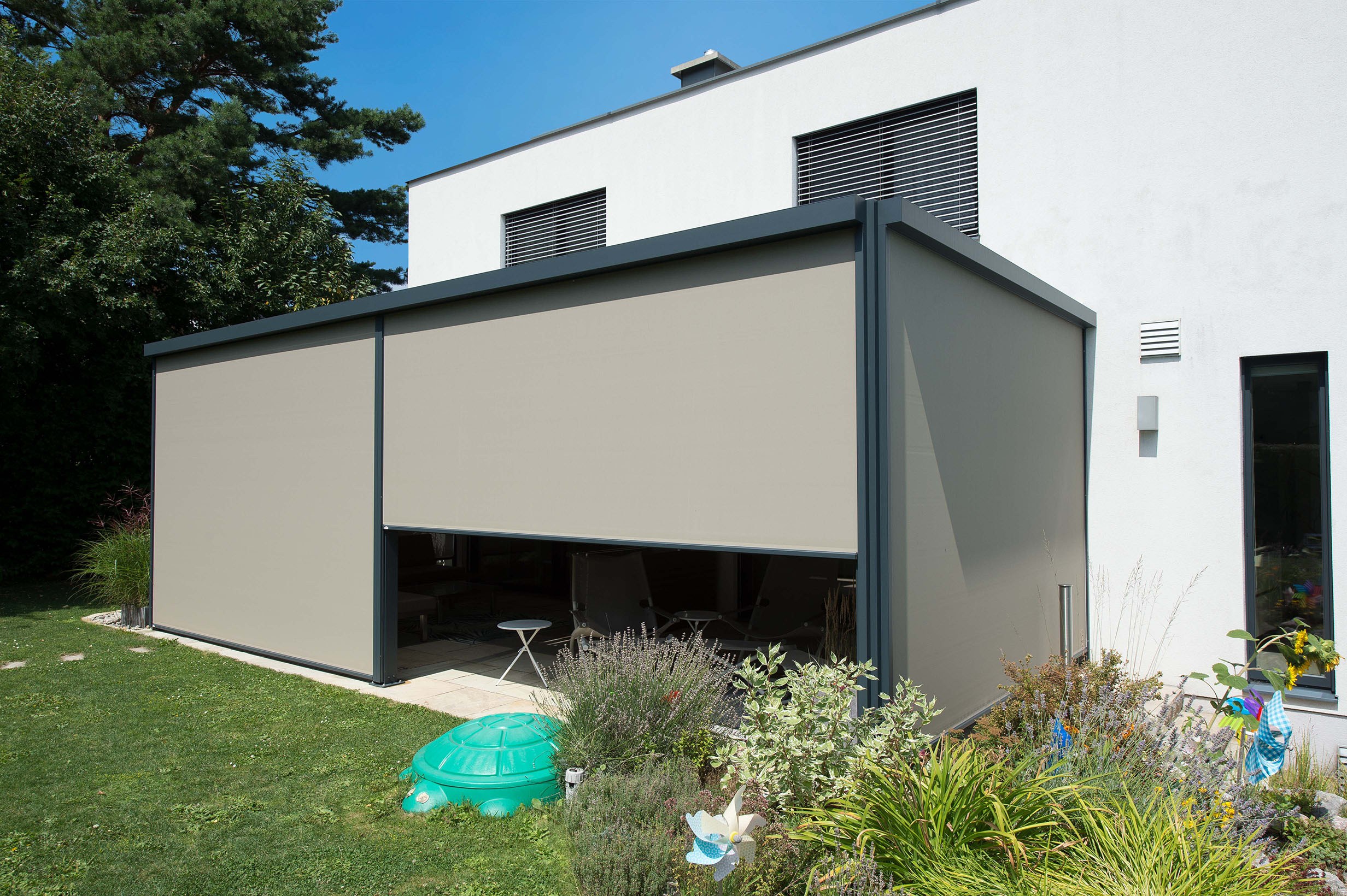 Einfamilienhaus mit ZIP-Beschattung