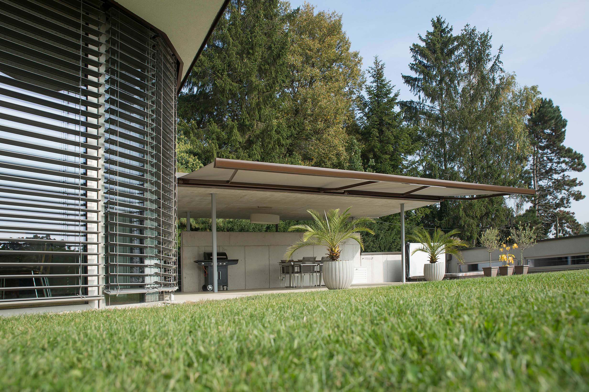 Einfamilienhaus mit LUNA Kassettenmarkise