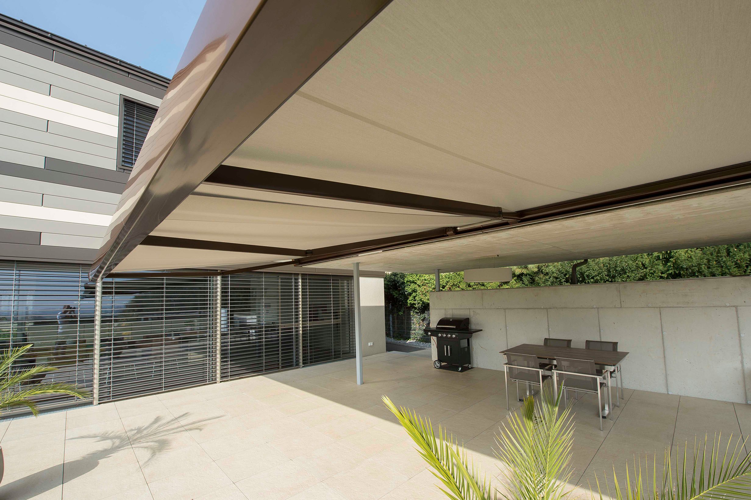 Einfamilienhaus mit LUNA Kassettenmarkise