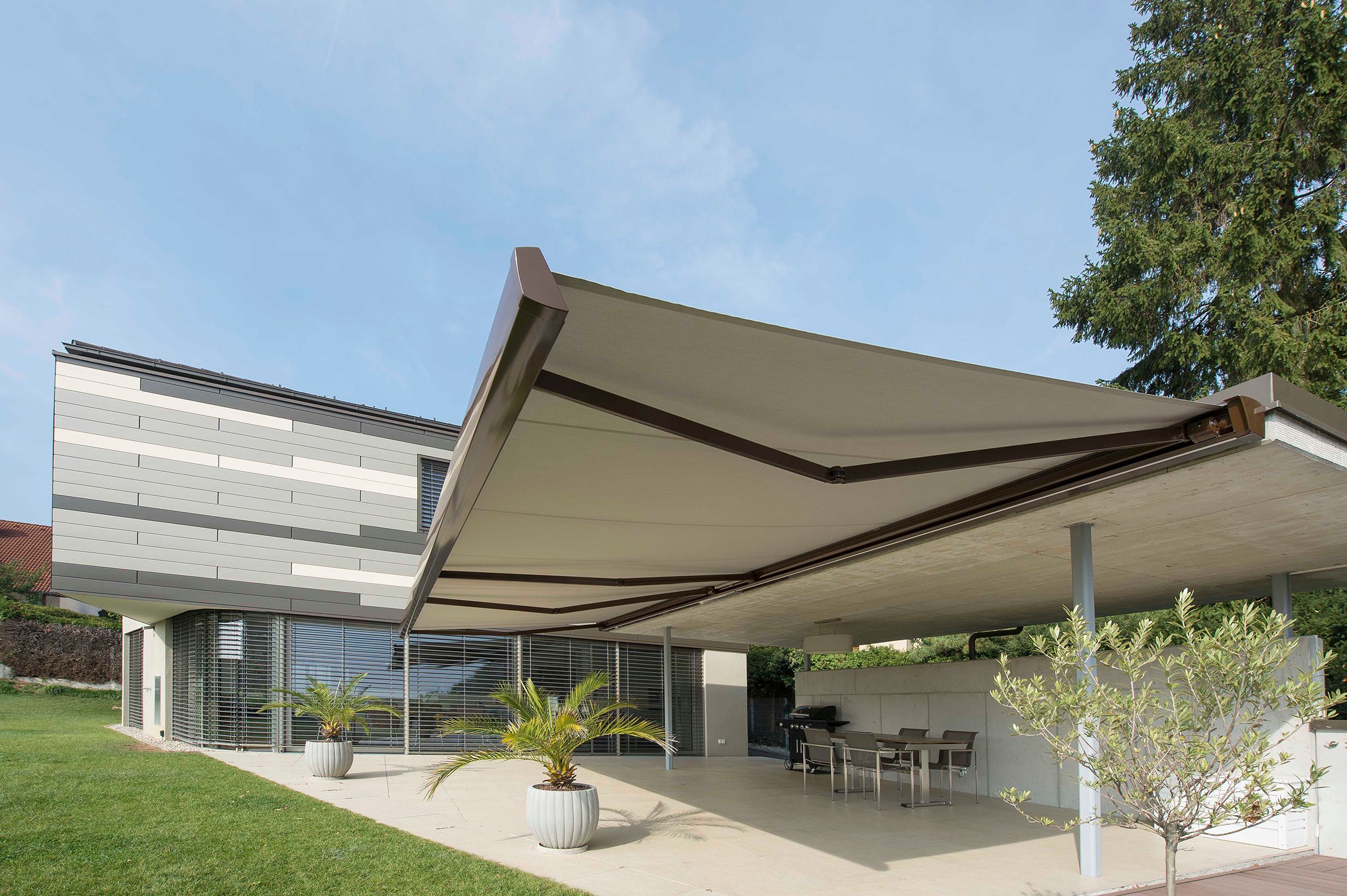 Einfamilienhaus mit LUNA Kassettenmarkise