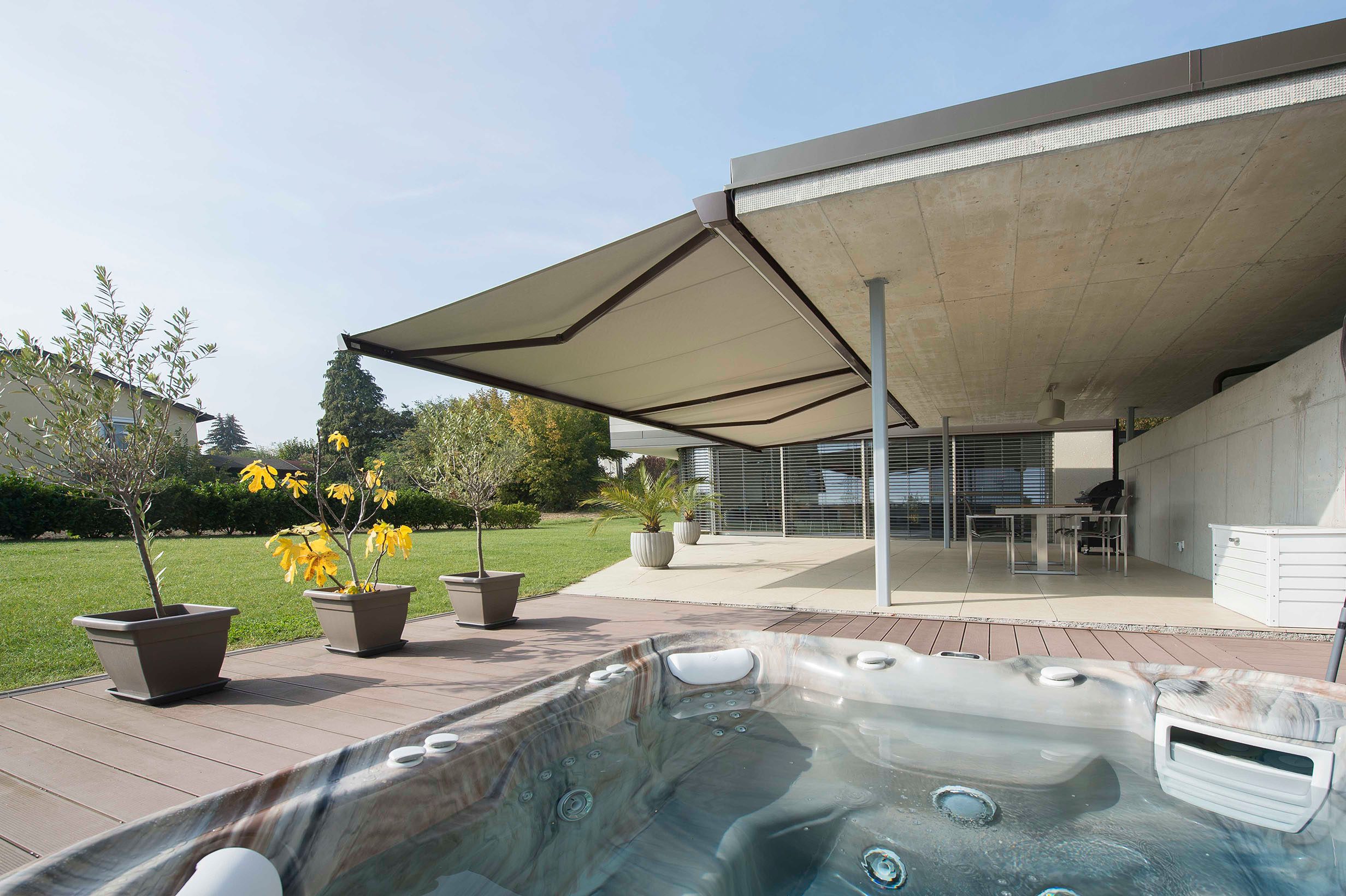 Einfamilienhaus mit LUNA Kassettenmarkise