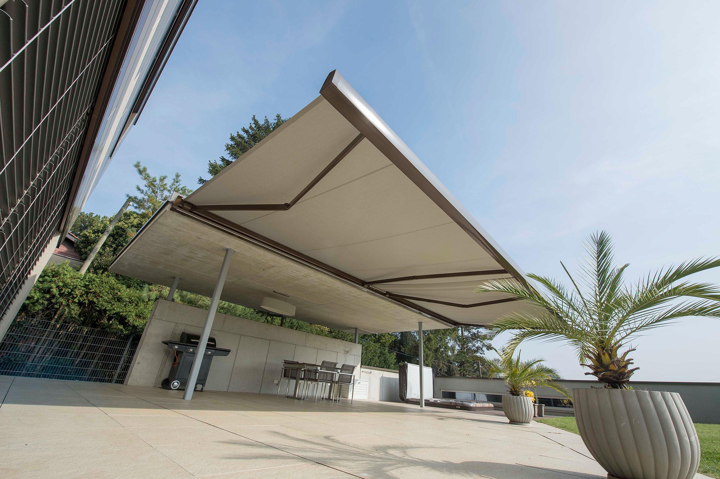 Einfamilienhaus mit LUNA Kassettenmarkise