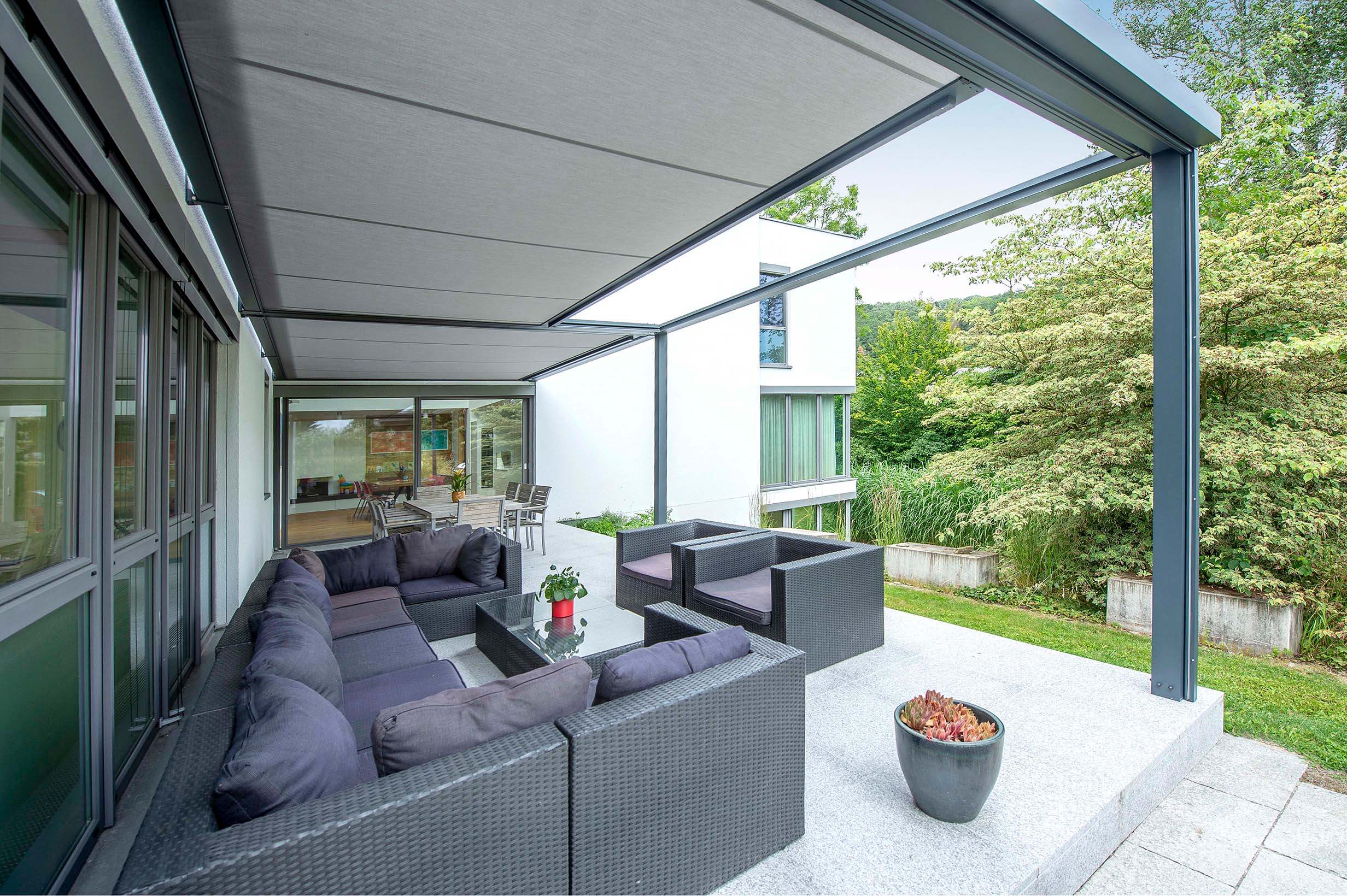 Einfamilienhaus mit ZIP-Beschattung