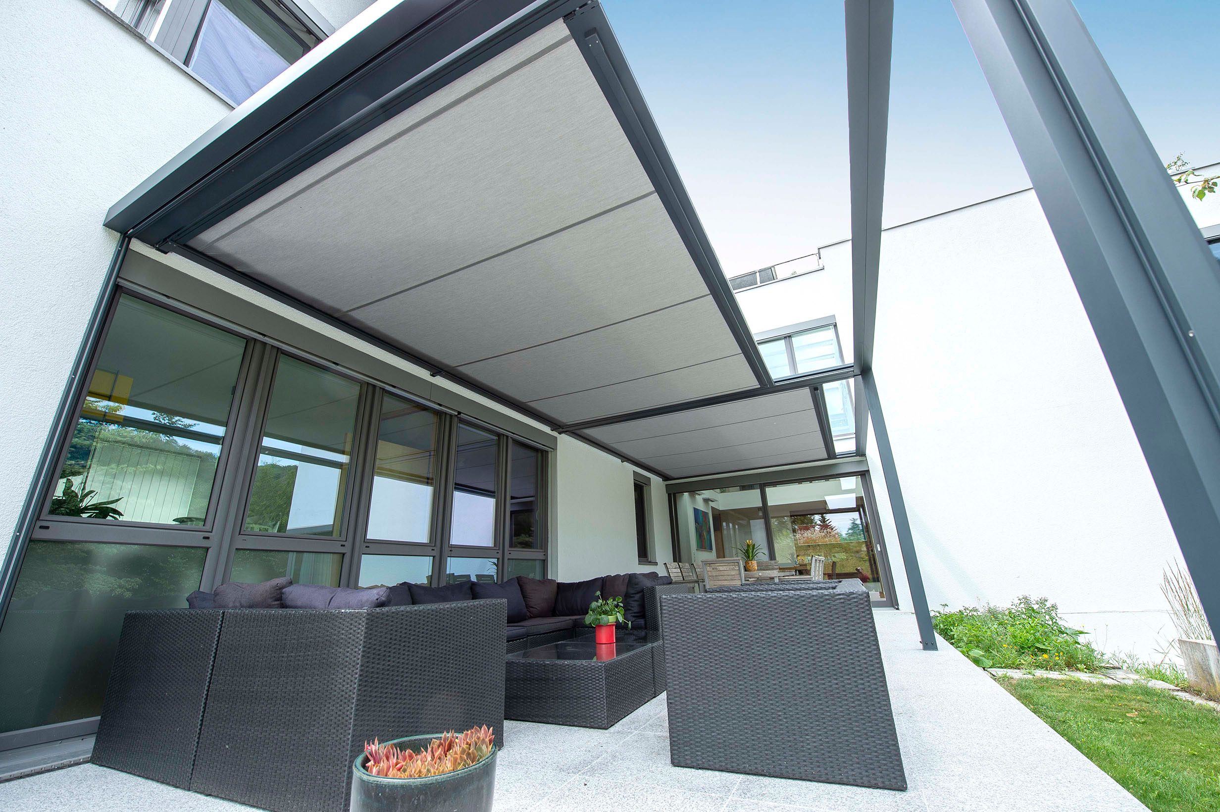 Einfamilienhaus mit ZIP-Beschattung