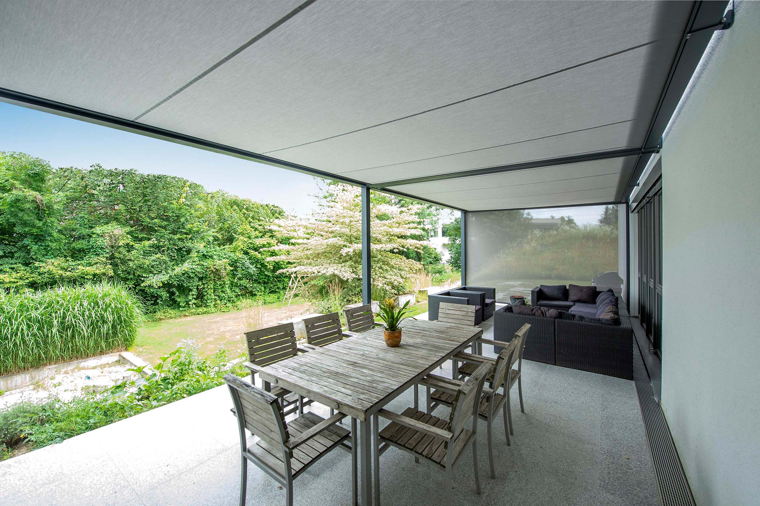 Einfamilienhaus mit ZIP-Beschattung