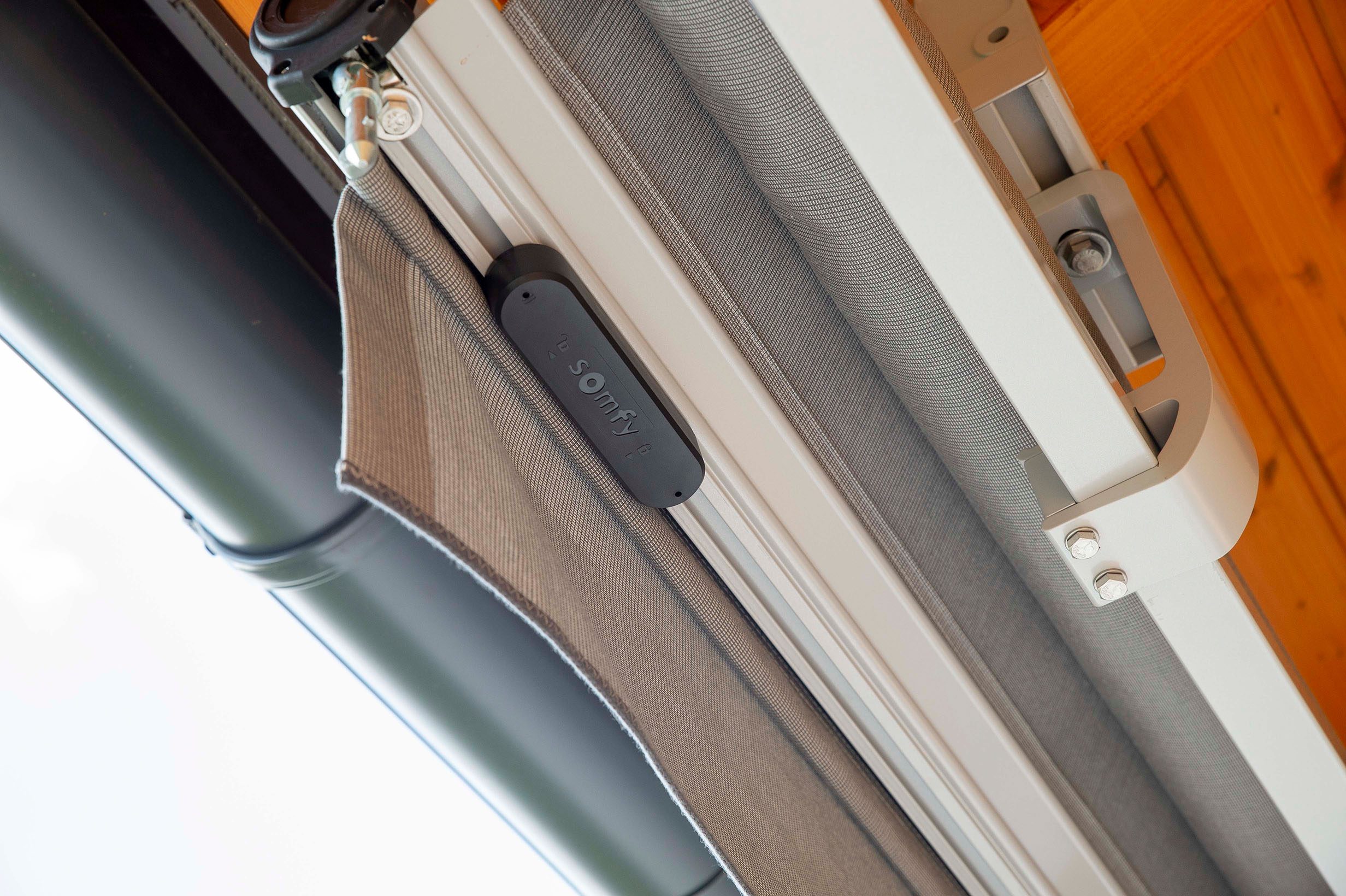 Einfamilienhaus mit CLASSIC Tragrohrmarkise und Vertima