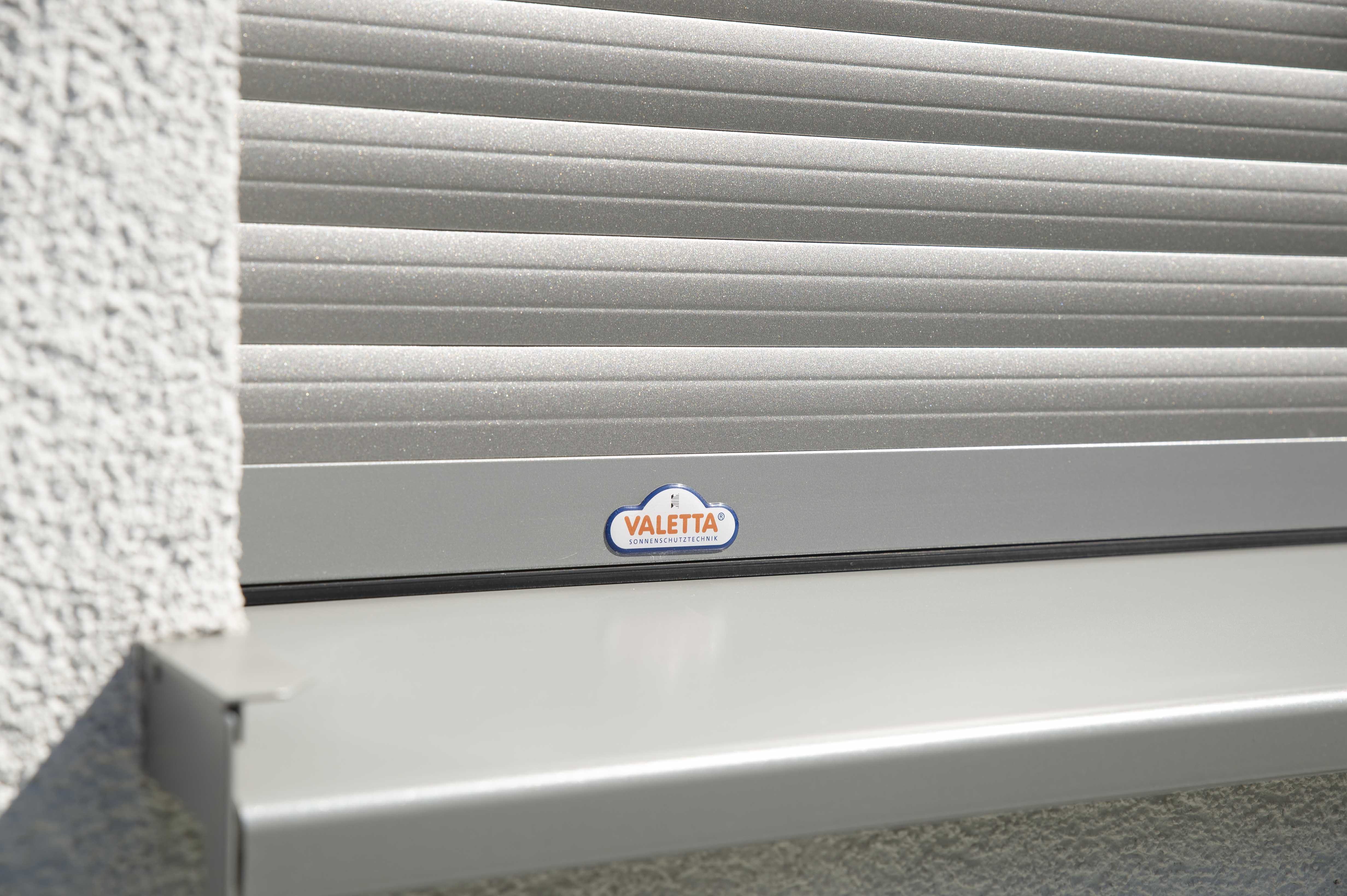 Einfamilienhaus mit Rollladen