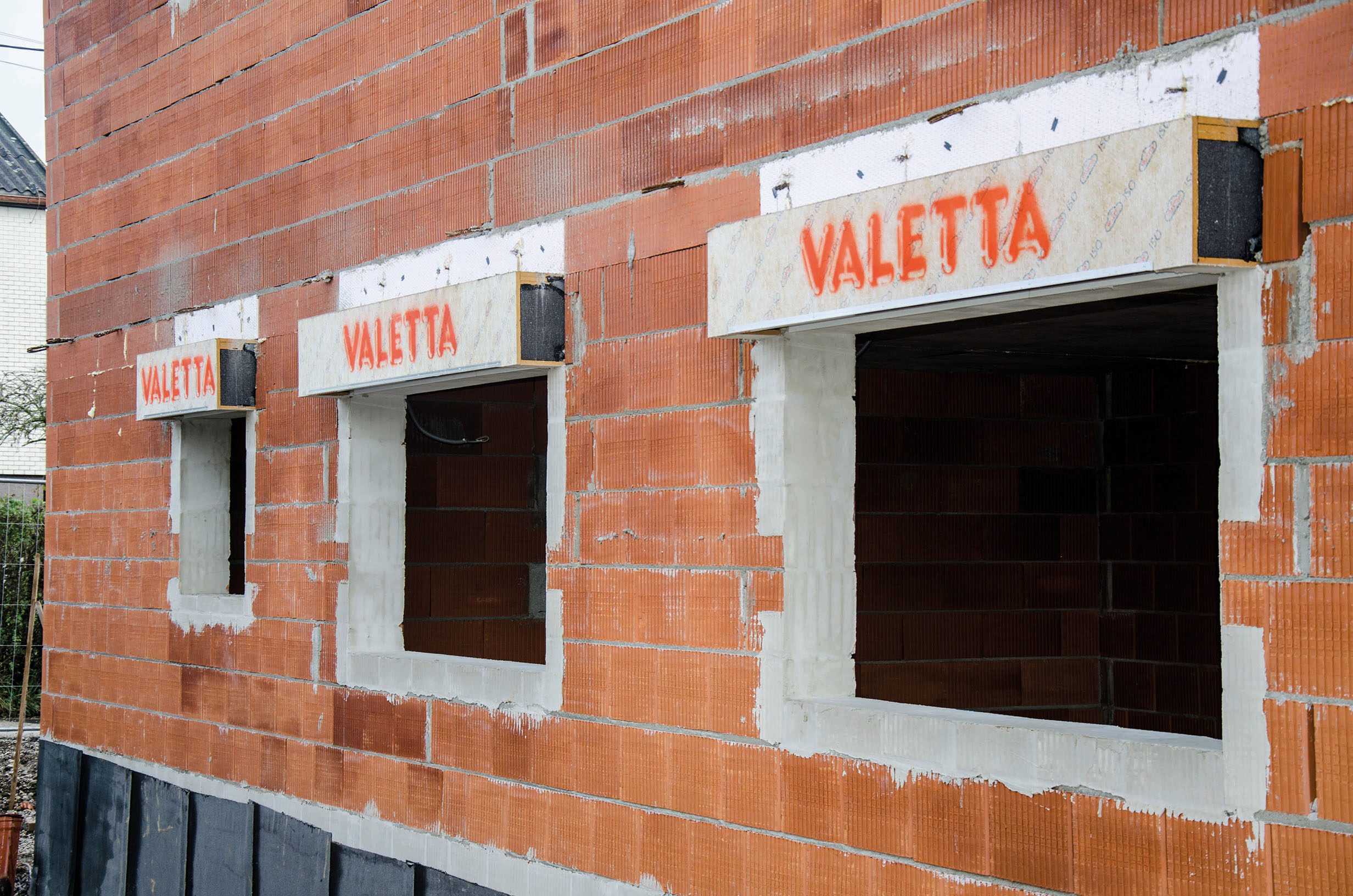 Einfamilienhaus mit Sturzkasten