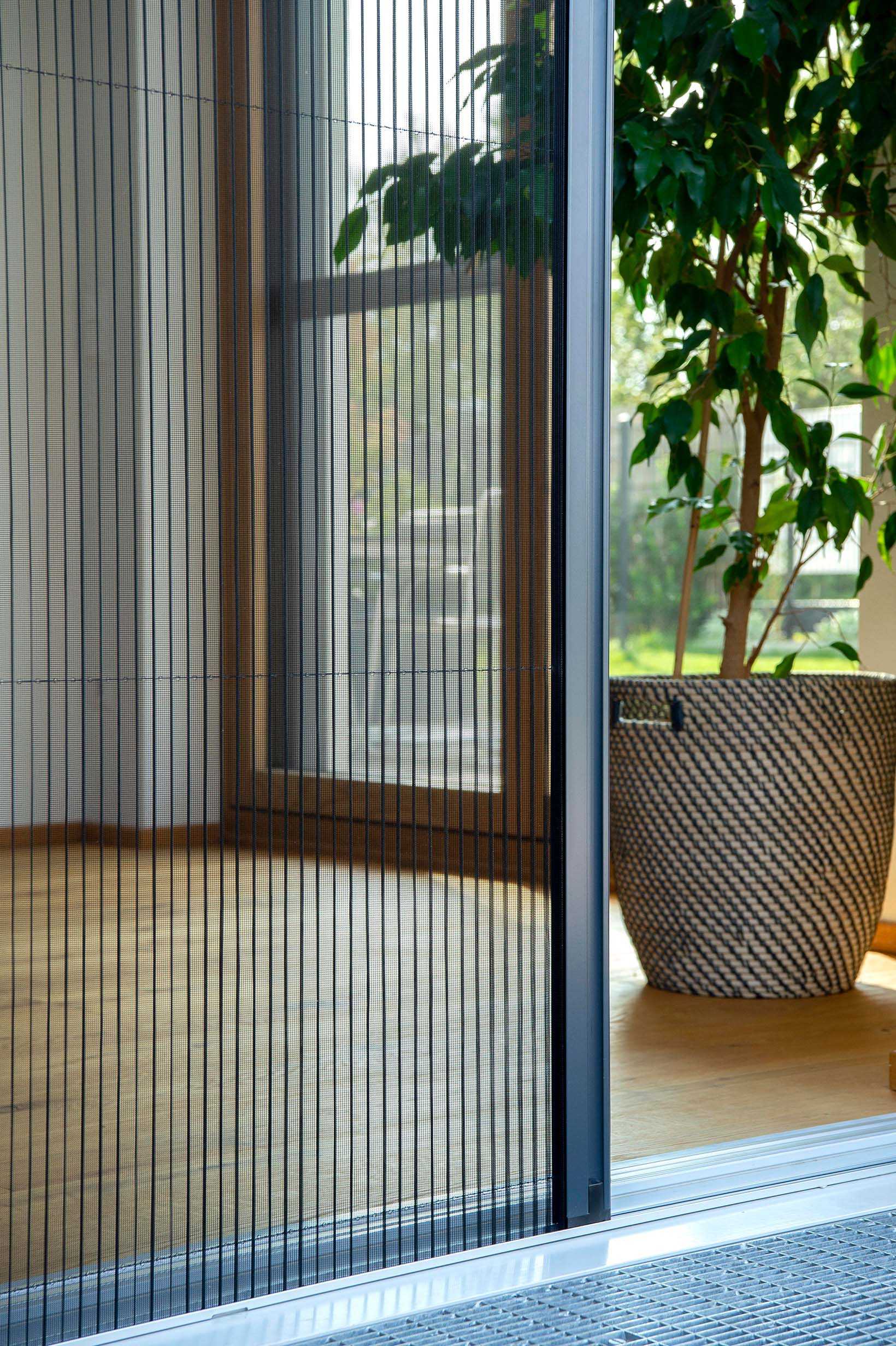 Einfamilienhaus mit Insektenschutzplissee