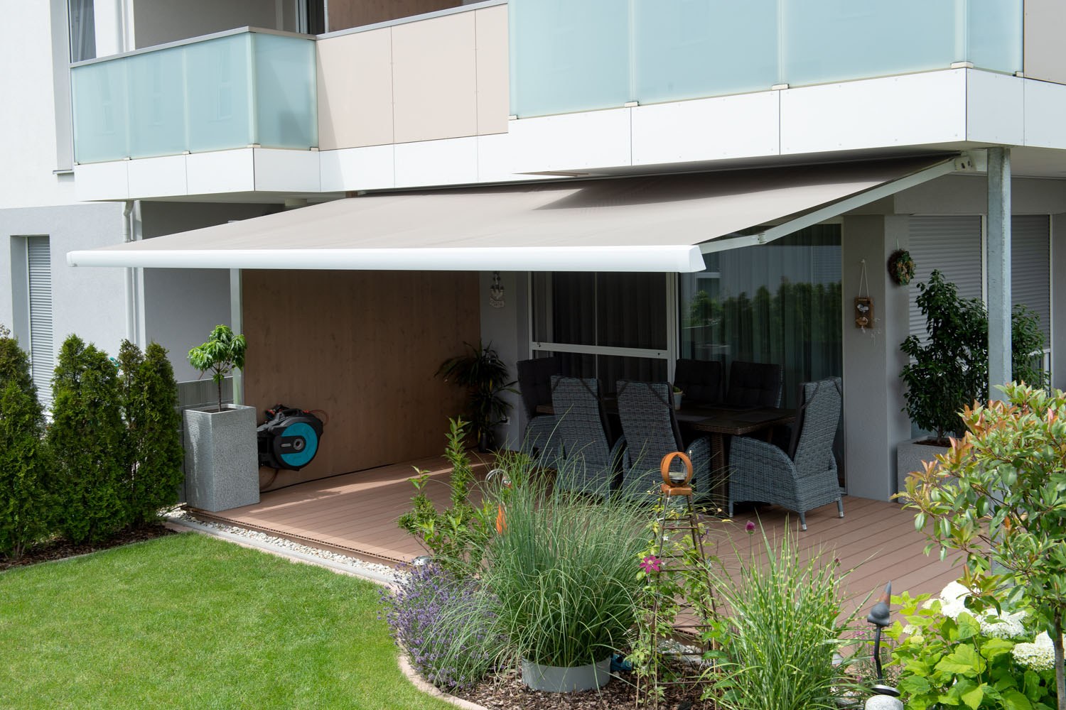 Einfamilienhaus mit LUNA Kassettenmarkise