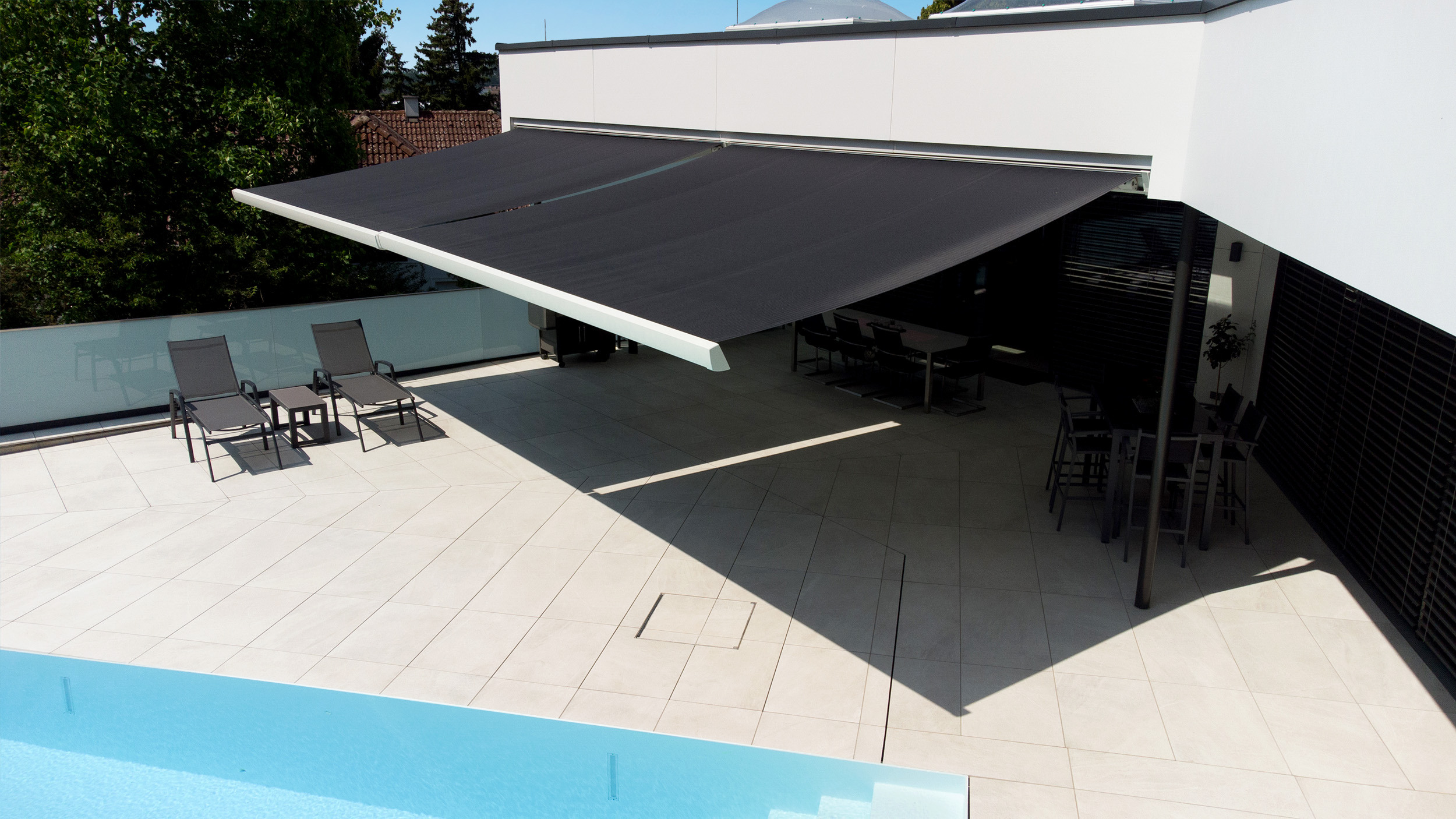 Einfamilienhaus mit LUNA Kassettenmarkise