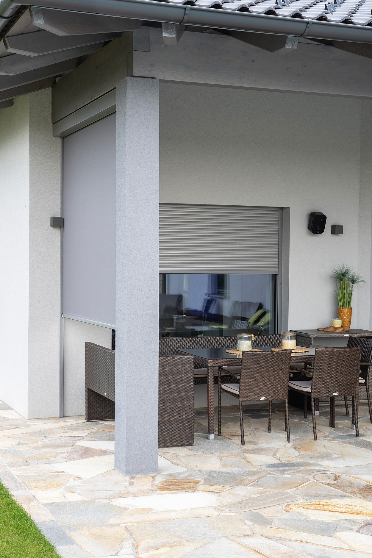 Einfamilienhaus mit Rollladen Komplettierungssatz