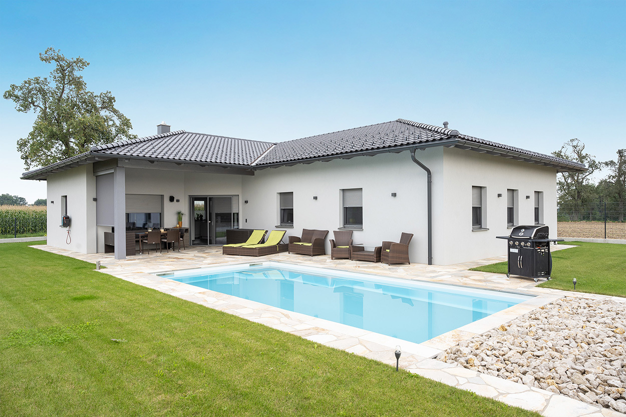 Einfamilienhaus mit Rollladen Komplettierungssatz