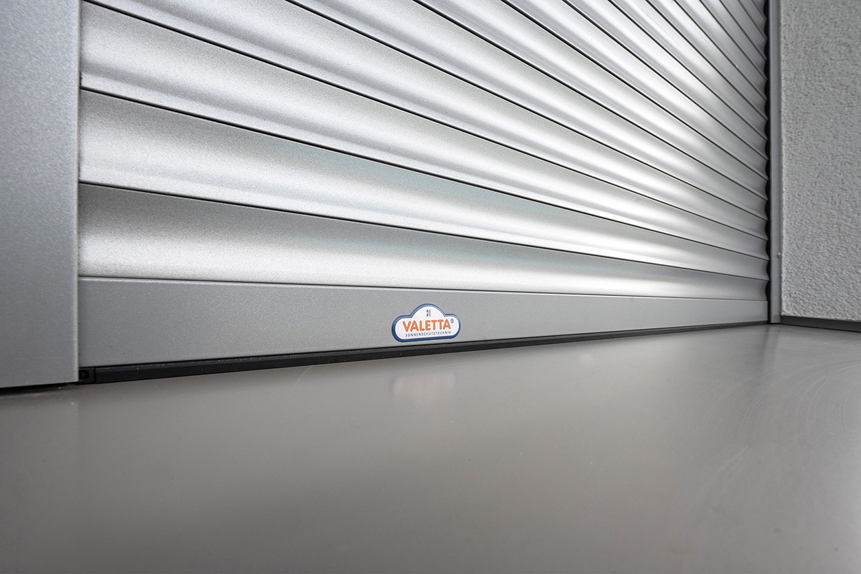 Einfamilienhaus mit Rollladen Komplettierungssatz