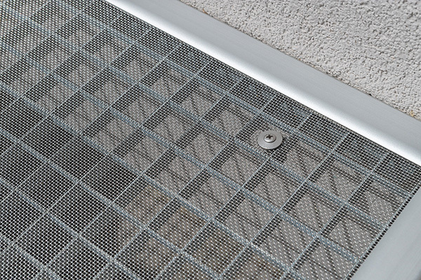 Einfamilienhaus mit Kellerschacht Abdeckung