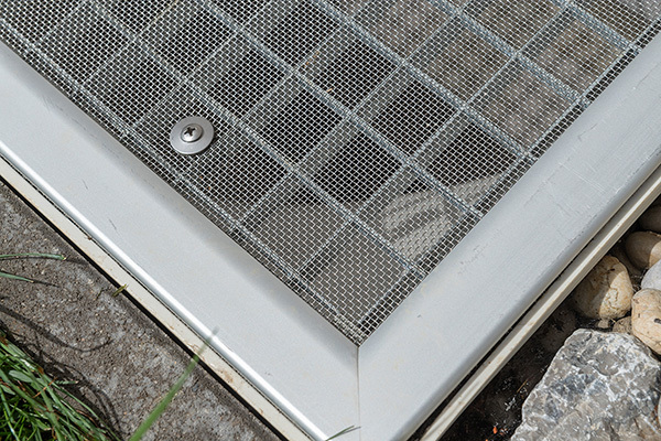 Einfamilienhaus mit Kellerschacht Abdeckung