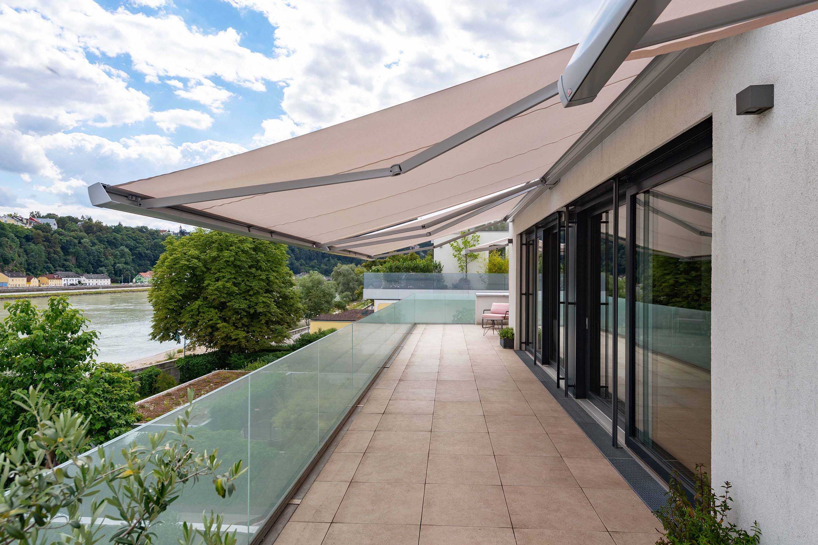 Einfamilienhaus mit LUNA Kassettenmarkise