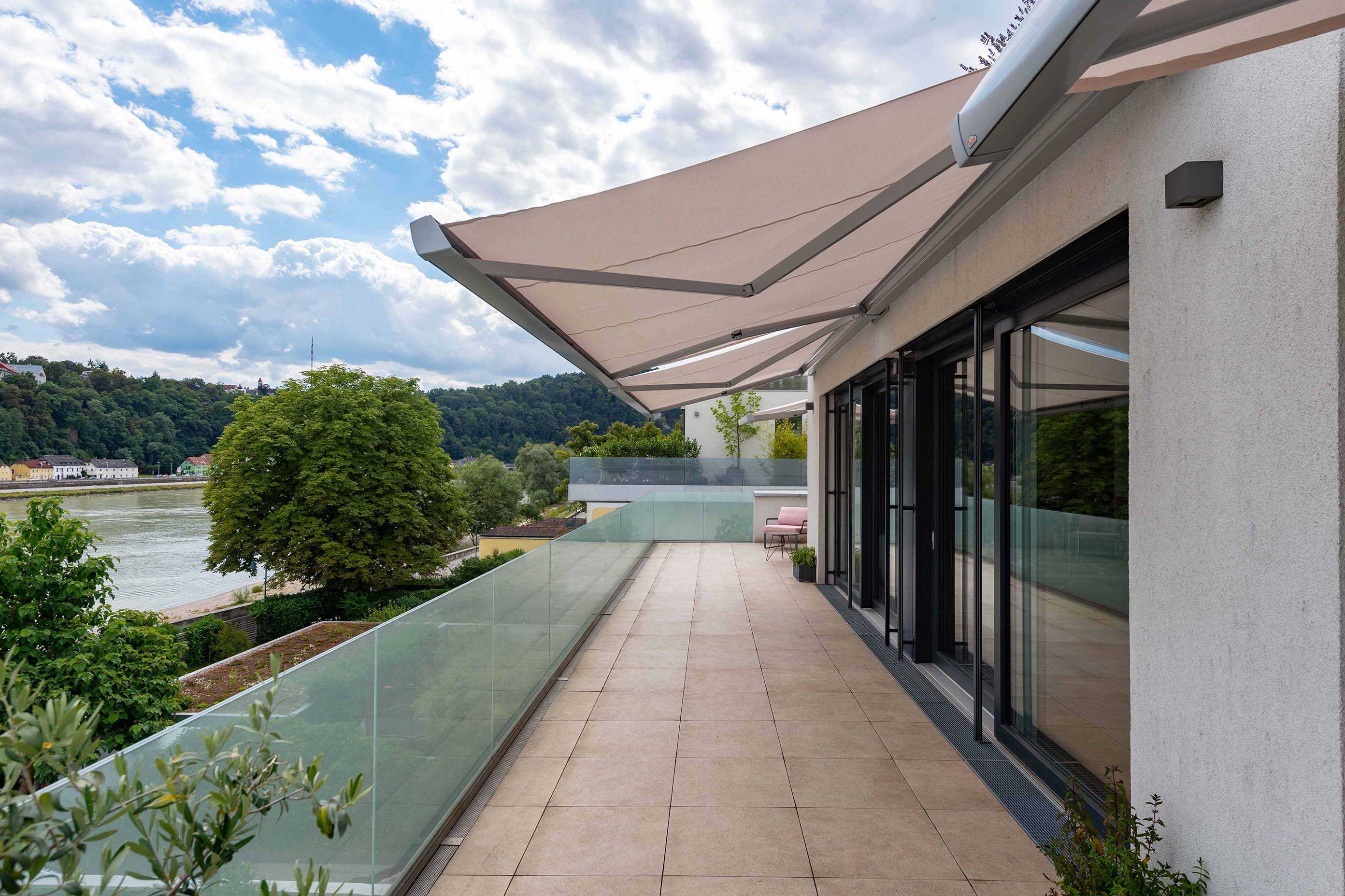 Einfamilienhaus mit LUNA Kassettenmarkise