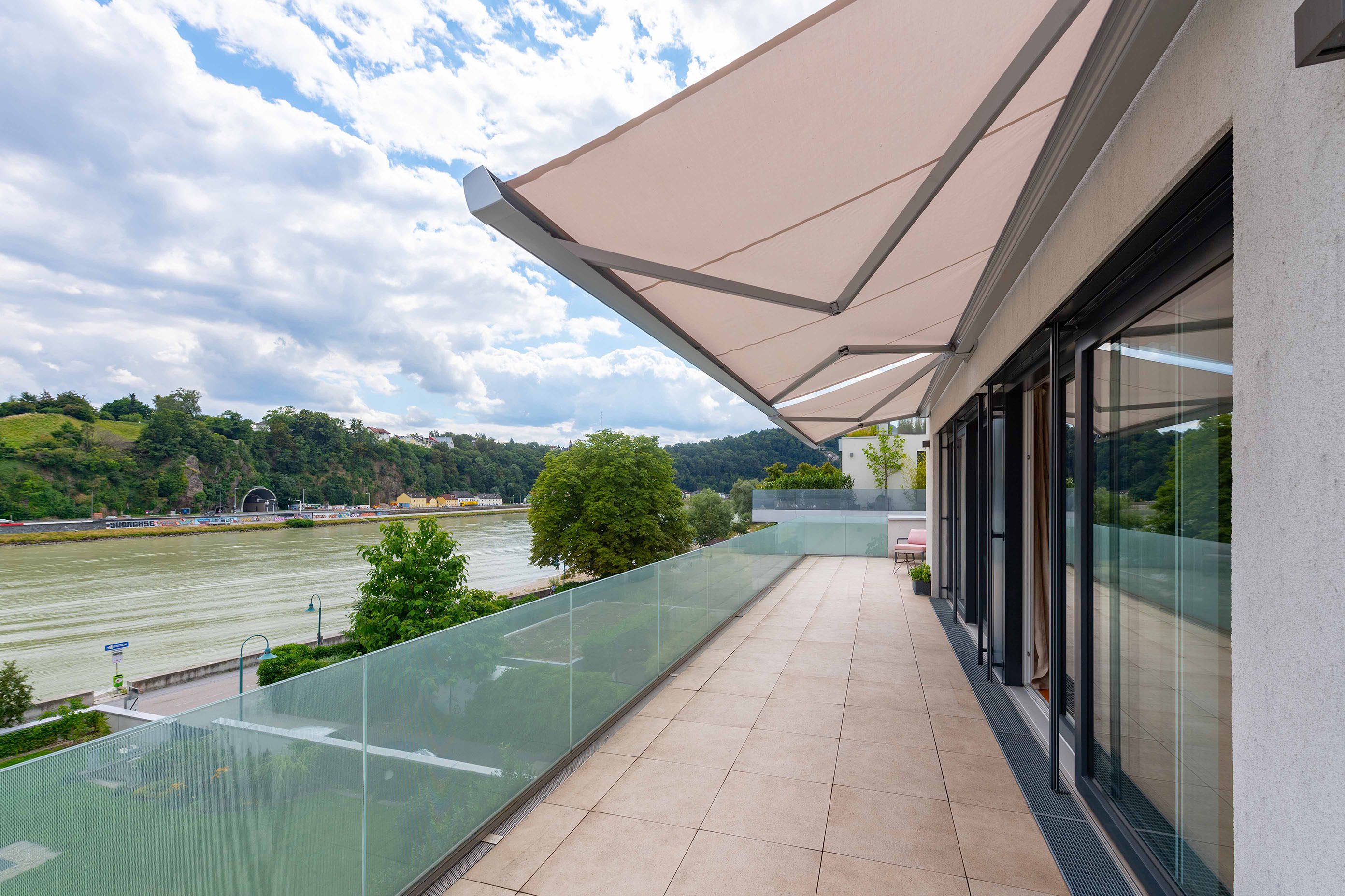 Einfamilienhaus mit LUNA Kassettenmarkise