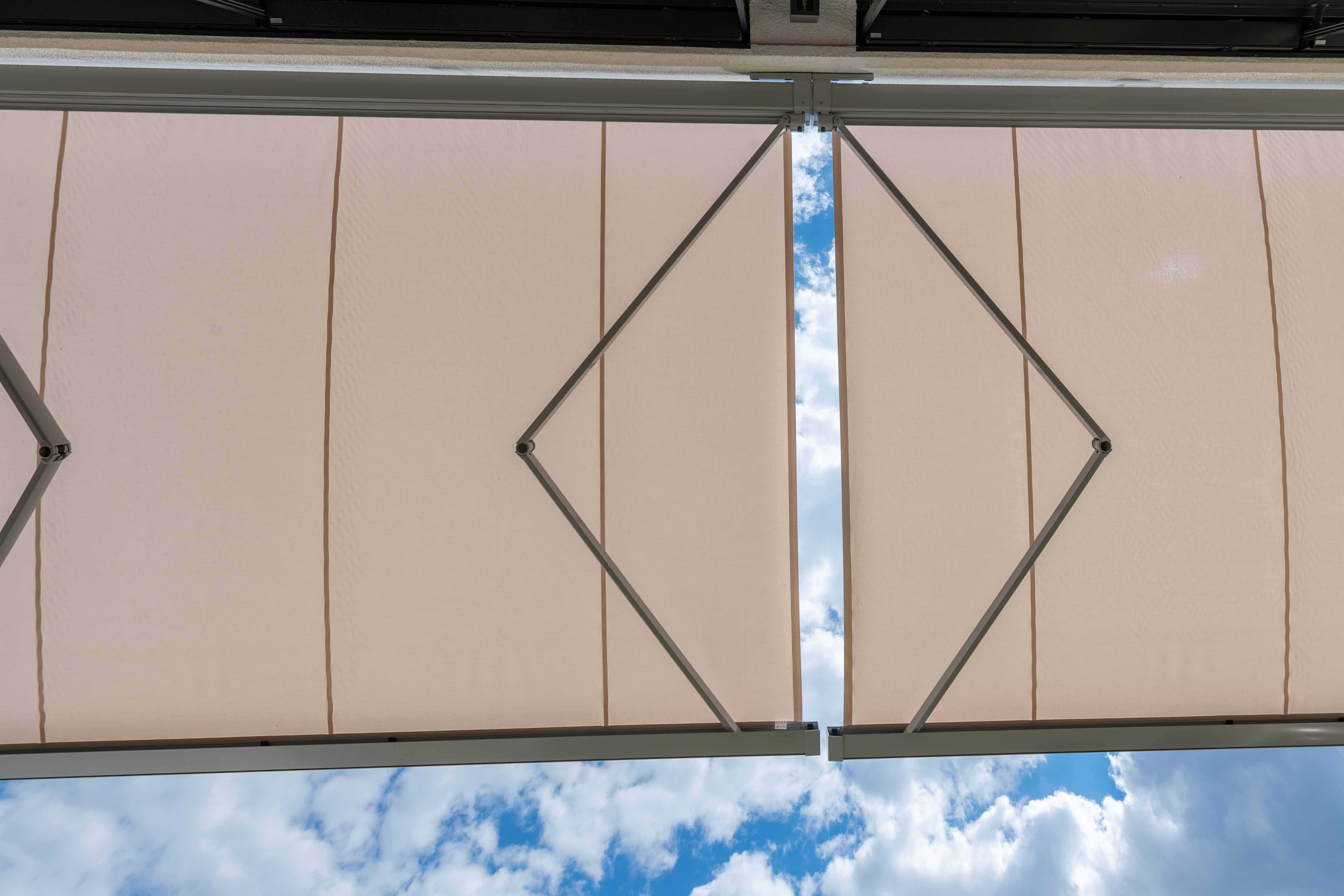 Einfamilienhaus mit LUNA Kassettenmarkise