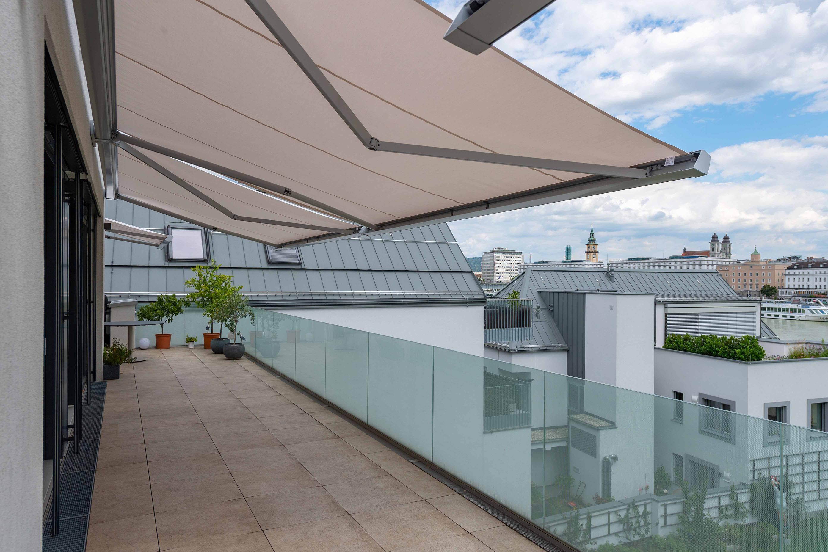 Einfamilienhaus mit LUNA Kassettenmarkise