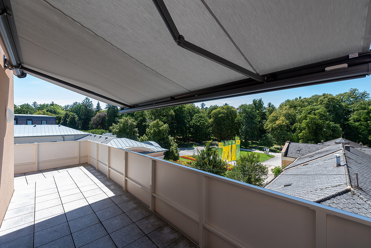 Einfamilienhaus mit PALMA Kassettenmarkise