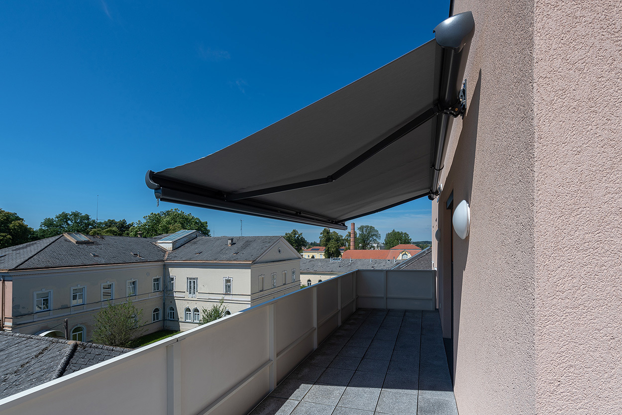 Einfamilienhaus mit PALMA Kassettenmarkise