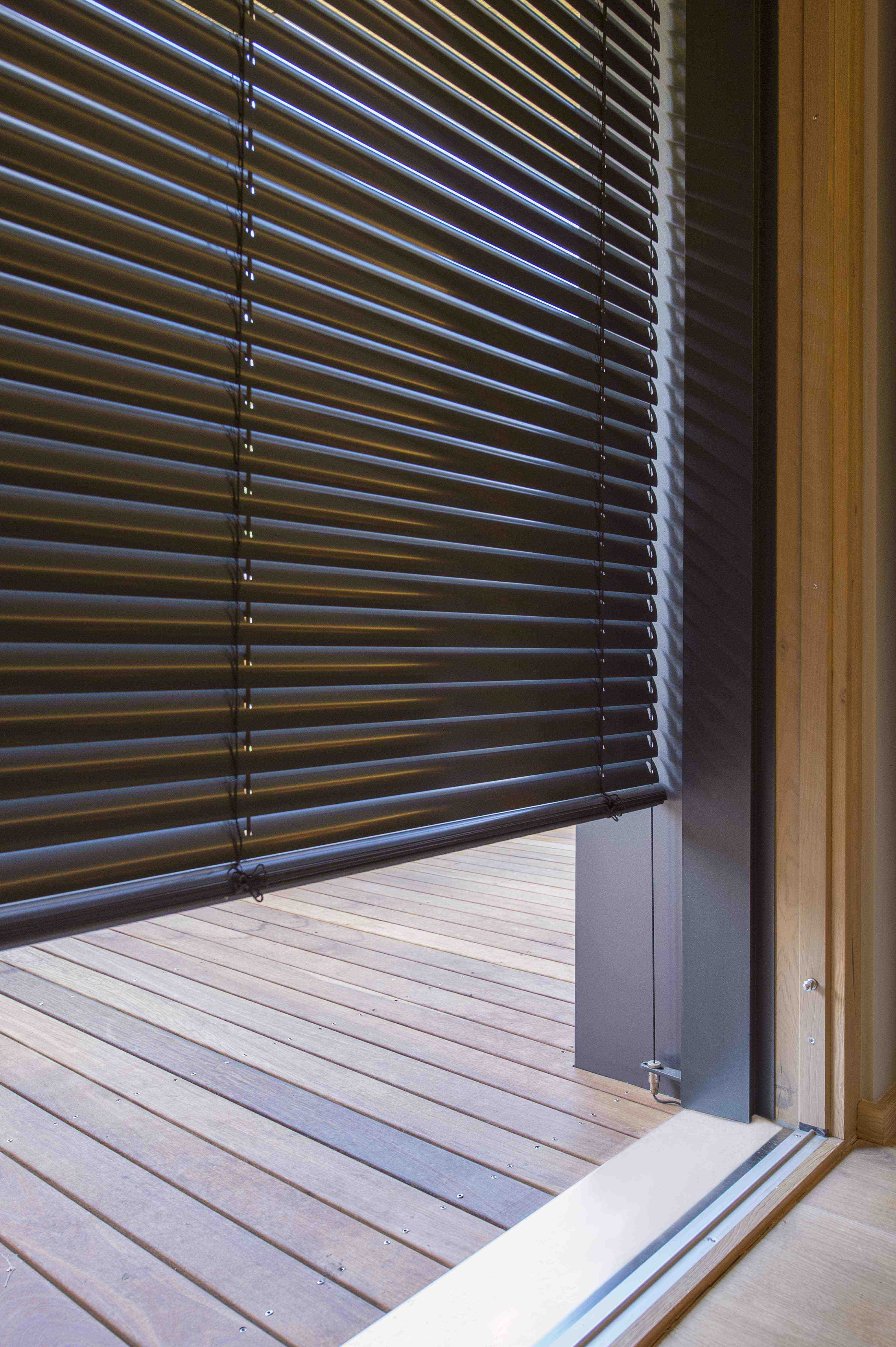 Grandhotel Kitzbühel, Aussenjalousien, Beschattung