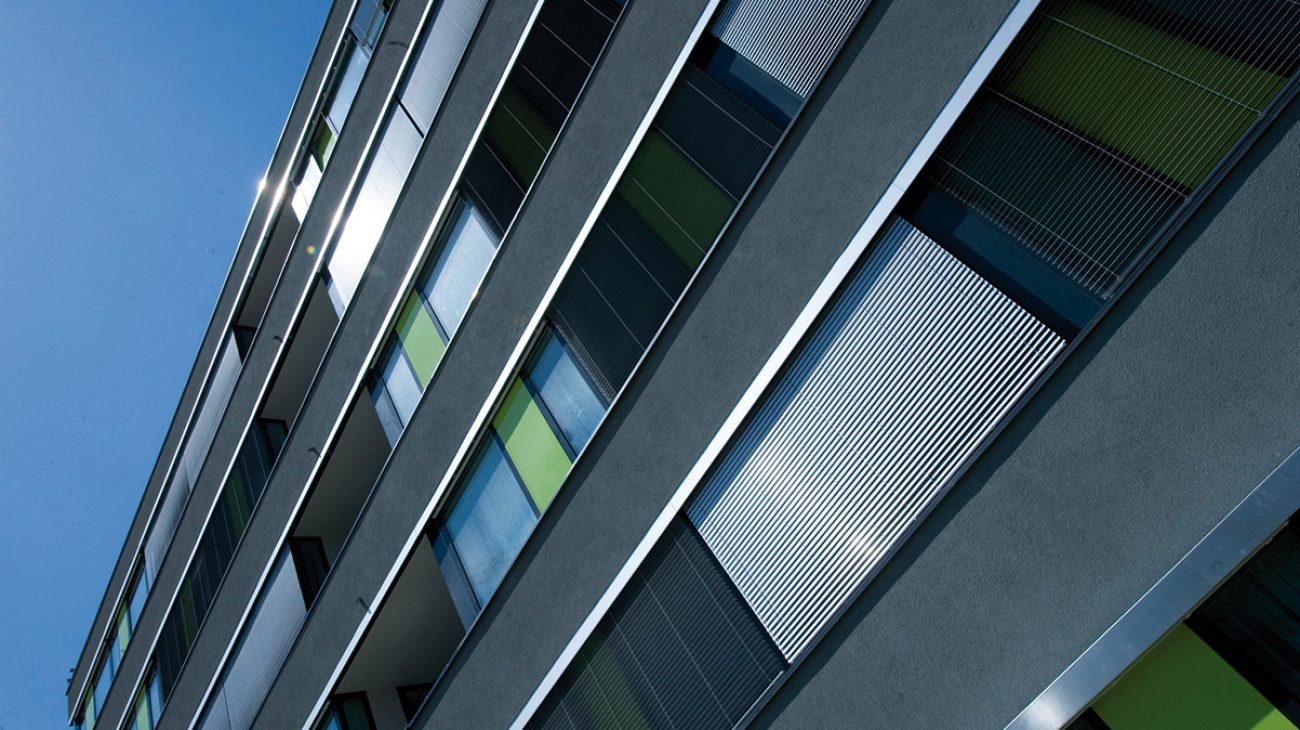 Wohnhausanlage Garnisonstrasse Linz, Aussenjalousien
