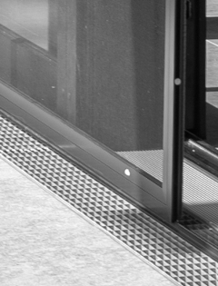 Detail Bodenschiene ISS114_Detail Bodenschiene