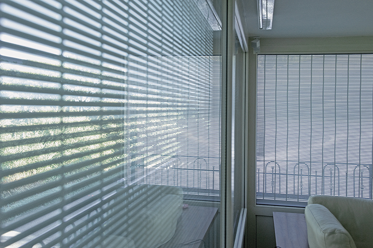 VALETTA Terrassenbeschattung PALMA, Tageslichtrollladen, Fenstermarkise